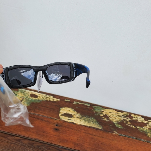 NWOT MENS SUNGLASSES - Picture 10 of 13